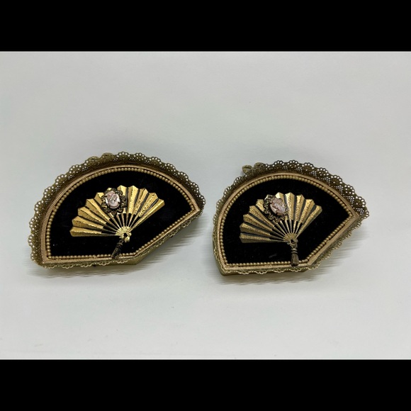 Vintage cameo decor fans - Picture 2 of 9